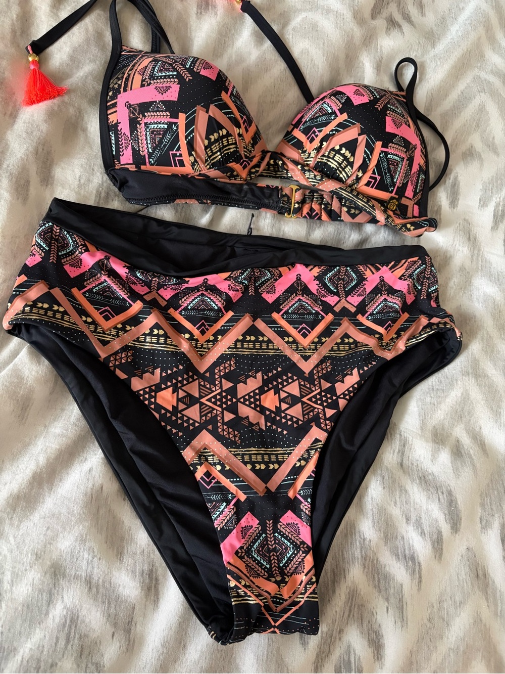 NWOT la Vie en Rose Aqua High-Waisted Bikini Set - Geometric Print